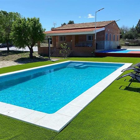 Casa Con Piscina, Villa Alarilla Fuentiduena de Tajo Dış mekan fotoğraf