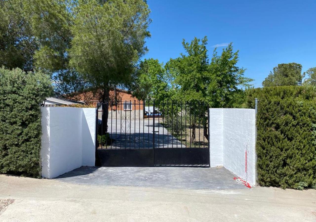 Casa Con Piscina, Villa Alarilla Fuentiduena de Tajo Dış mekan fotoğraf